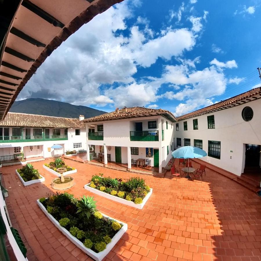 Abahunza By Santuario