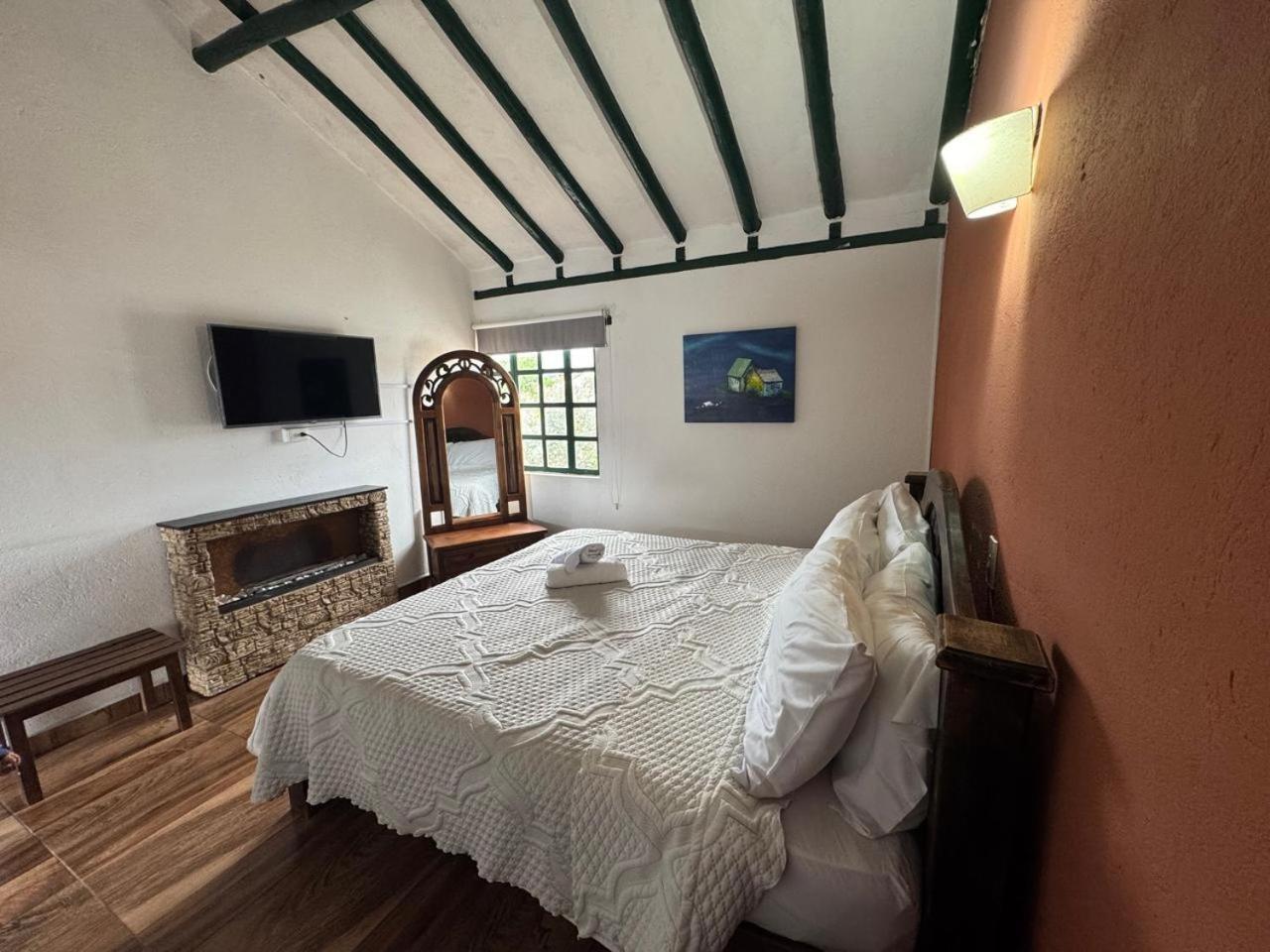 Abahunza By Santuario Hotel 3*